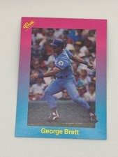 1989 Classic Update Pink/Light Blue Travel Edition - George Brett #47