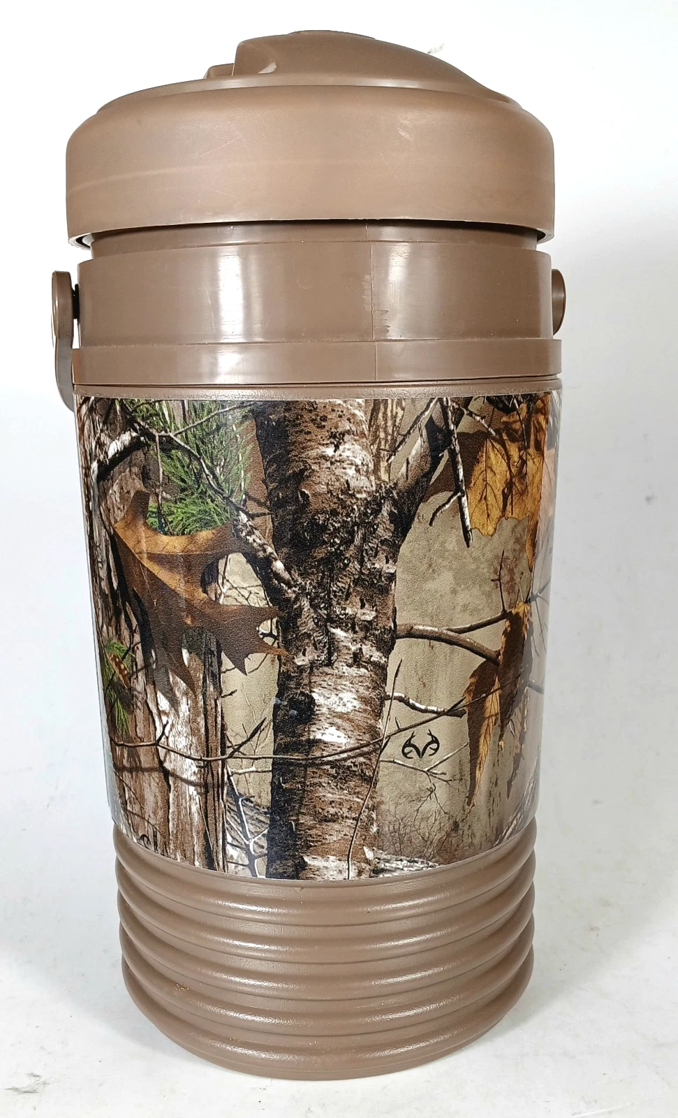 Igloo Beverage Cooler Realtree Camo 1/2 Gal Spout Top Screw Lid