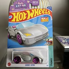 Hot Wheels Barbie Extra