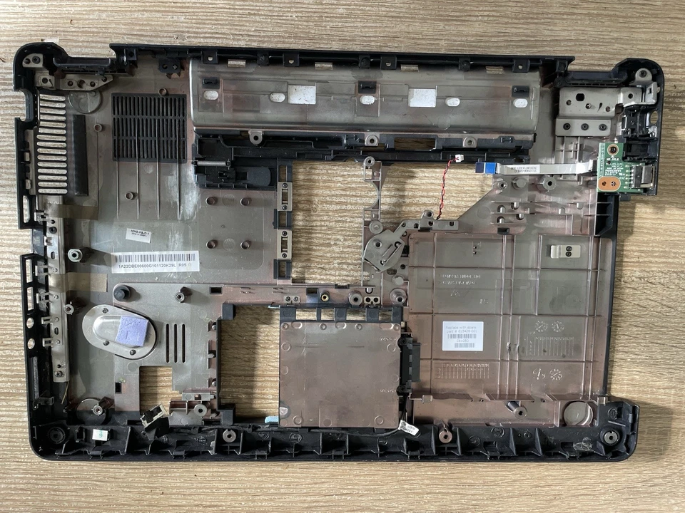 Cubierta inferior HP G62-a18SA 615428-001 G12L - Imagen 2 de 2