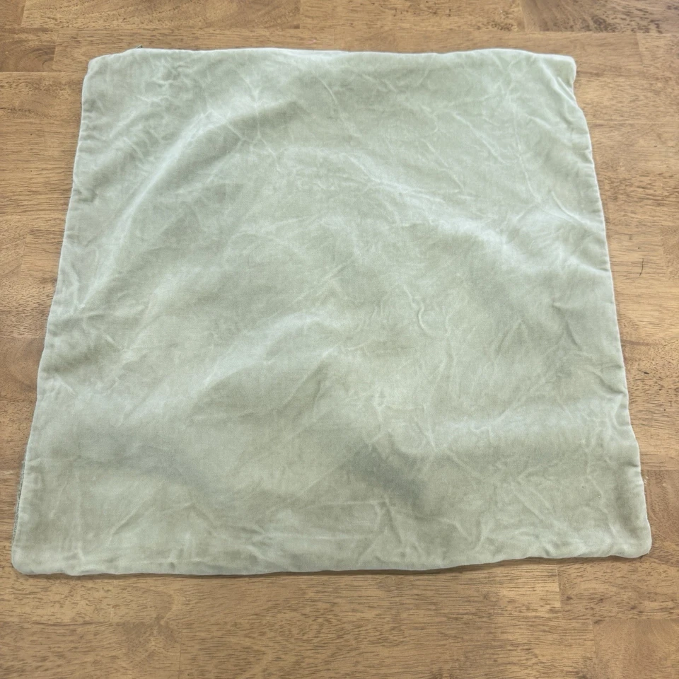 Crate&Barrel Sage Green Accent Pillows Set of 2 Zippered Silk Cotton Classic - Imagem 4 de 4