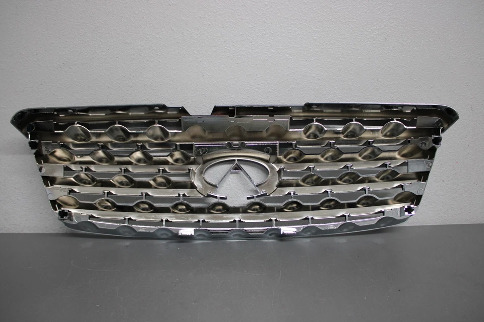 2003 2004 2005 INFINITI FX35 FX45 ПЕРЕДНЯЯ РЕШЕТКА - Изображение 2 из 4