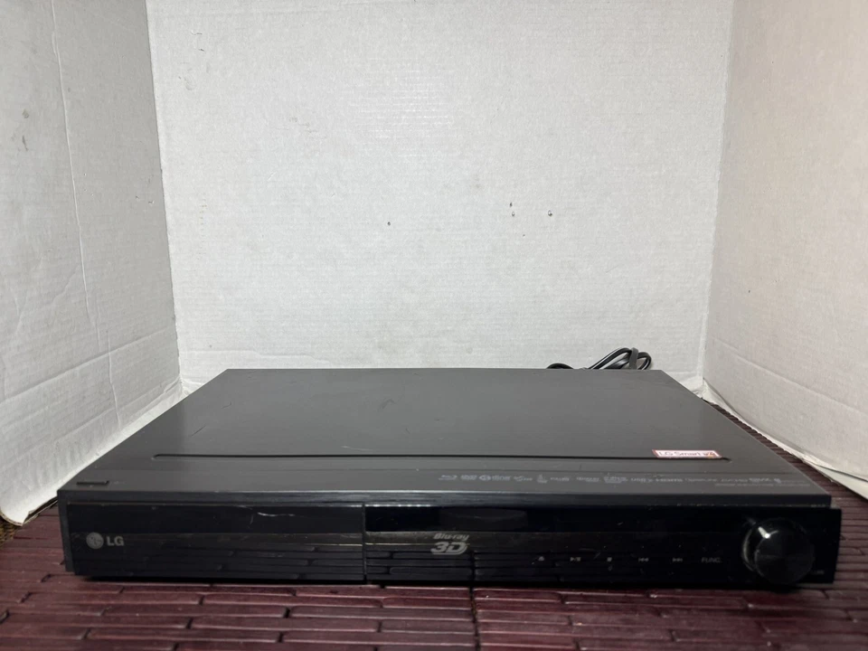 Sistema de cine en casa LG LHB336 red 3D Blu-Ray 150W probado *sin control remoto Foto 2 de 4