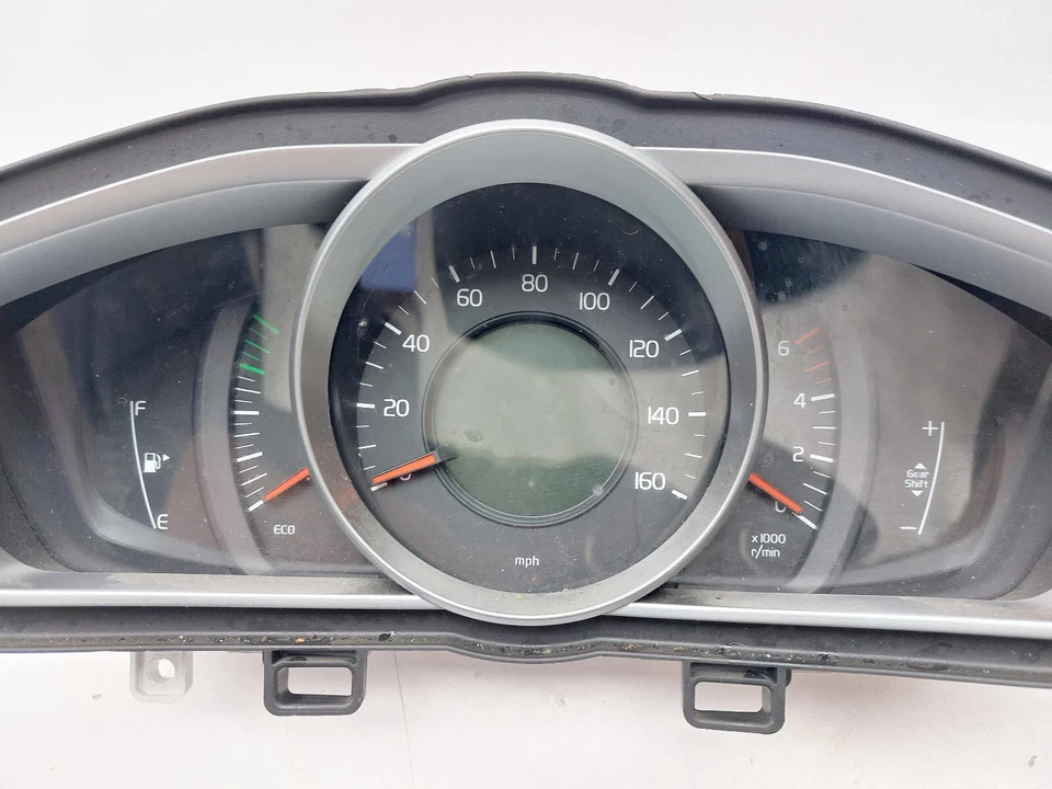 VOLVO V40 DIESEL SPEEDOMETER INSTRUMENT CLUSTER 2014 31412877 - Image 4 of 4