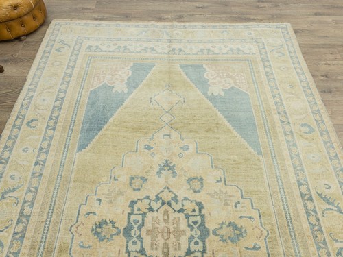 Vintage Turkish Oushak Rug – 6'6"x10'10" – Hand-Knotted Wool, Taupe & Soft Blue - Picture 7 of 13