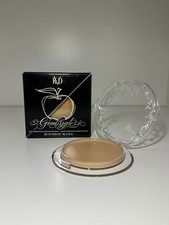 Bálsamo base perfeccionador de la piel Kat Von D Good Apple - nuevo y en 3 tonos - envío rápido