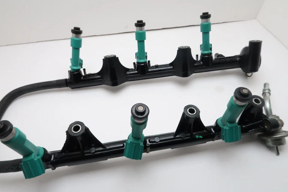 INYECTORES DE COMBUSTIBLE **CON RIEL** PARA TOYOTA TACOMA 2005-2015 4,0 L 23250-31060 Foto 4 de 4