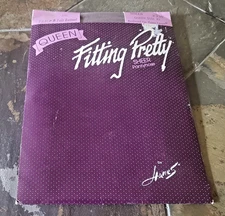 Size Queen-B2 Hanes Fitting Pretty Reinforced Toe Town Taupe Sheer Pantyhose