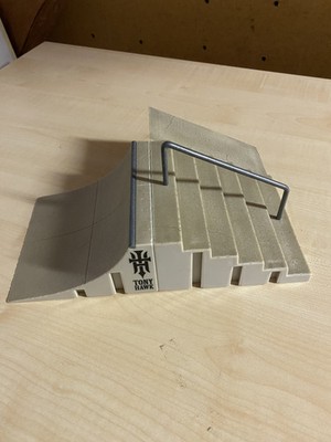 Tech Deck - Tony Hawk - Build a Park: Quarter Pipe, Stairs, Ramp