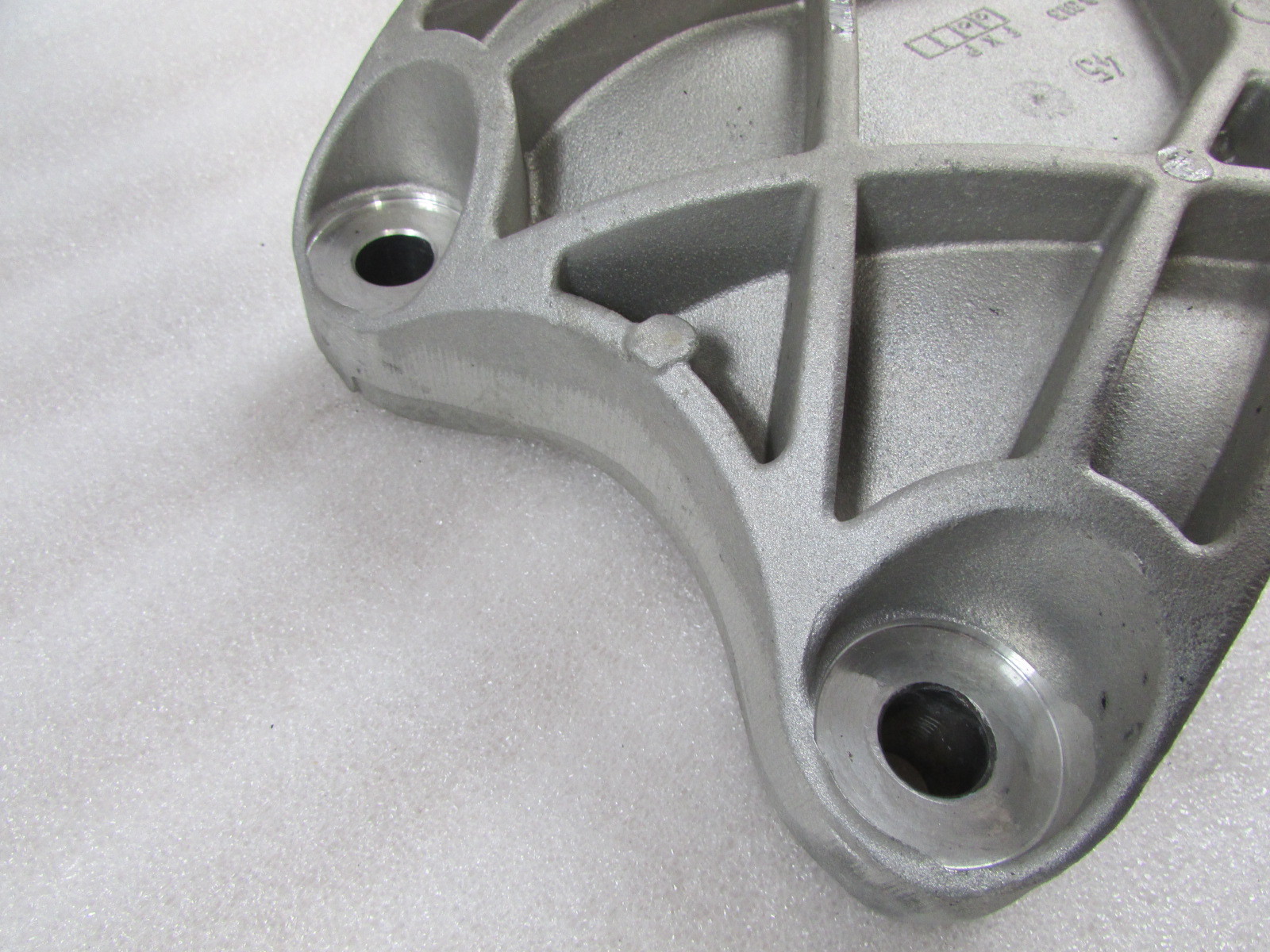 Maserati Ghibli, Transmission Mount Bracket, Used, P/N 670003632