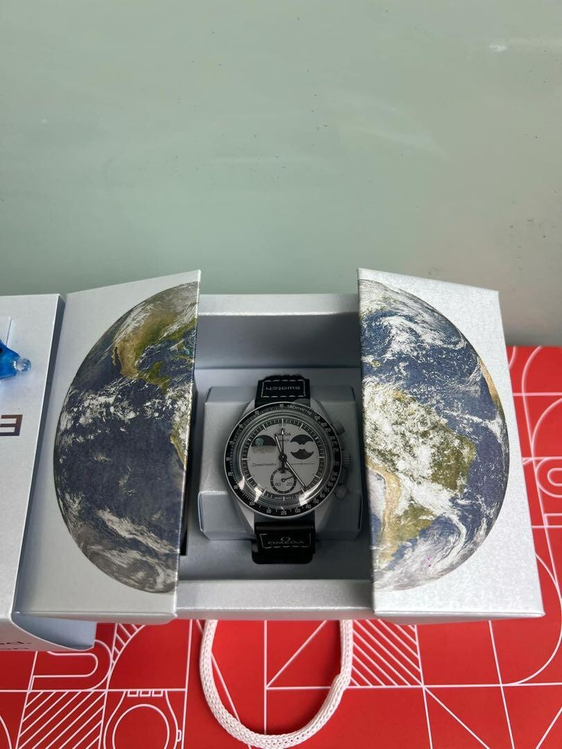 Swatch x Omega Bioceramic MoonSwatch MISSION TO EARTHPHASE Swatch x Omega Bioceramic MoonSwatch MISSION TO EARTHPHASE