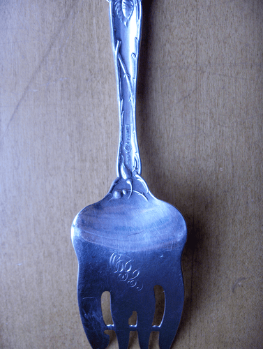 Alvin Bridal Rose sterling silver medium cold meat fork~1905~Art Nouveau floral - Picture 5 of 5