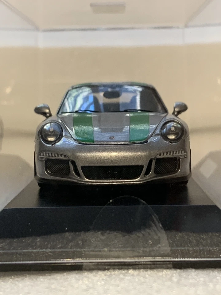 Porsche 911 R (991) 2016 Silver/ Green Stripes Spark 1:43 Ultra Rare! - Image 4 of 4