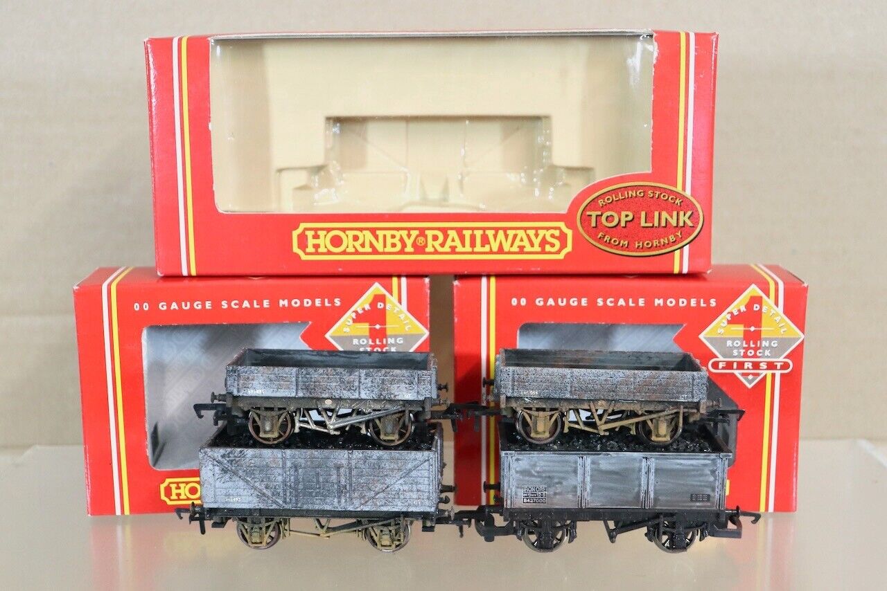 HORNBY R6008 R6068 RAKE of 4 WEATHERED BR GREY MINERAL & PLANK WAGON + LOAD  ob