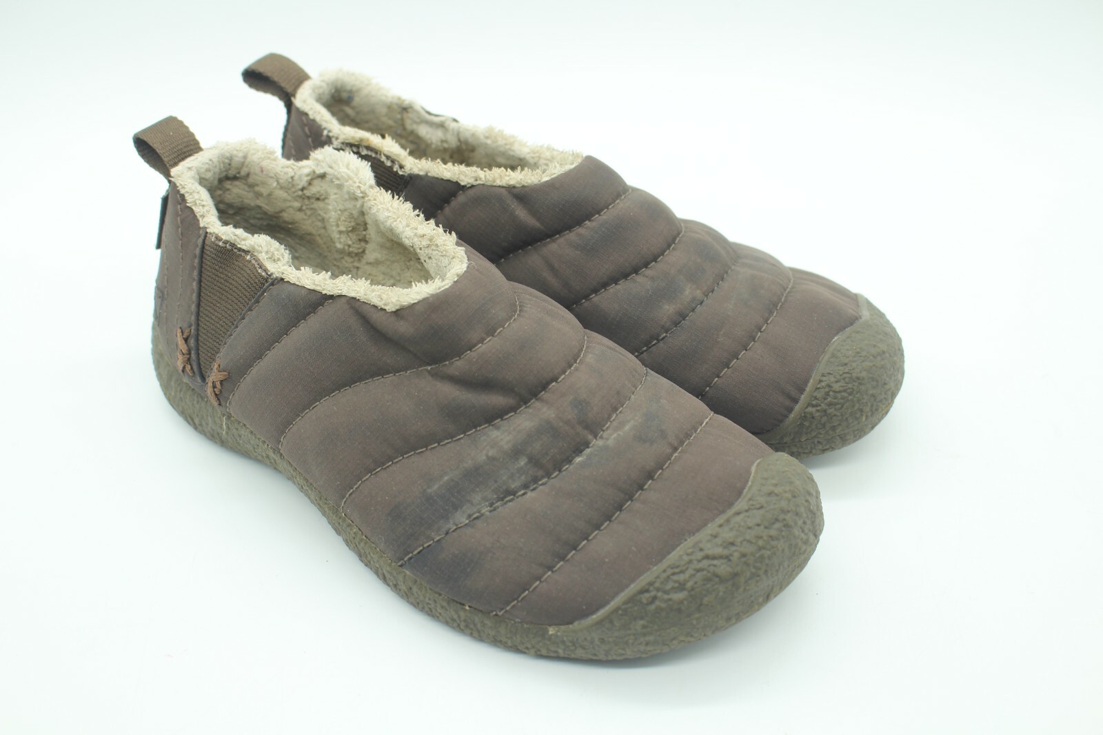 Mocassini da trekking Keen da donna in pelliccia isolata con rifiniture resistenti all'acqua taglia 5 5