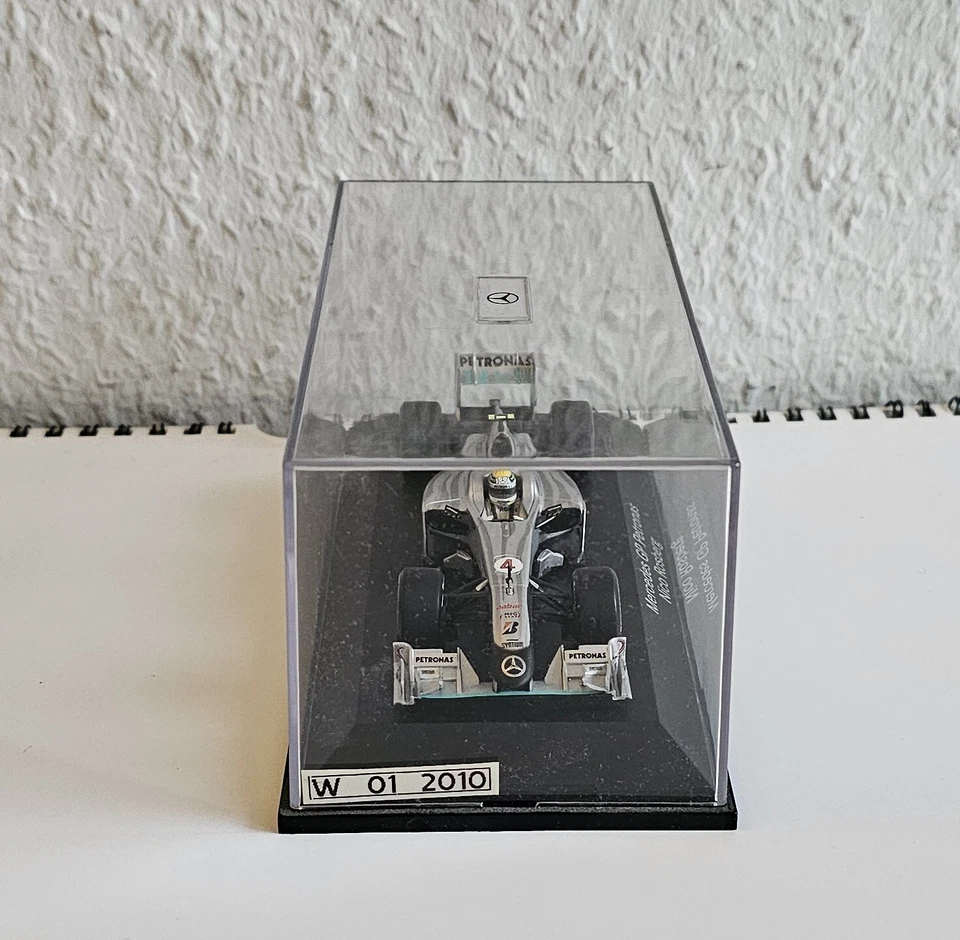 Mercedes Formel 1 2010 AMG GP Petronas W01 Nico Rosberg 1:43 Minichamps - Bild 2 von 4