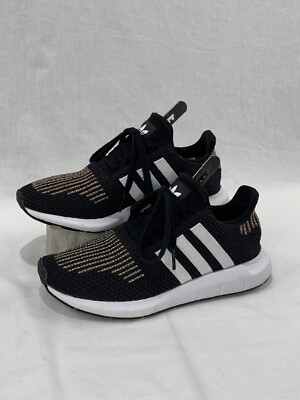 black adidas swift run women's