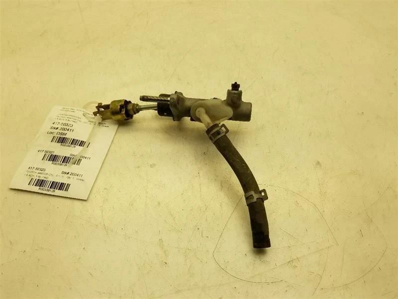 04-06 SCION XA 1.5L FWD AT CLUTCH MASTER CYLINDER  - Image 3 of 4