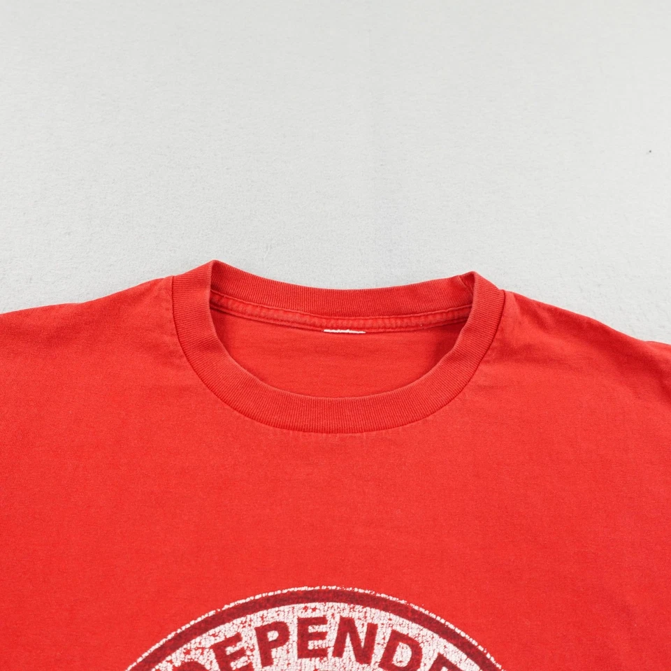 Camisa Camiones Independientes De Colección Hombres 2XL Roja Skateboarding Antiguo Logo Patinador Cruz Foto 2 de 4