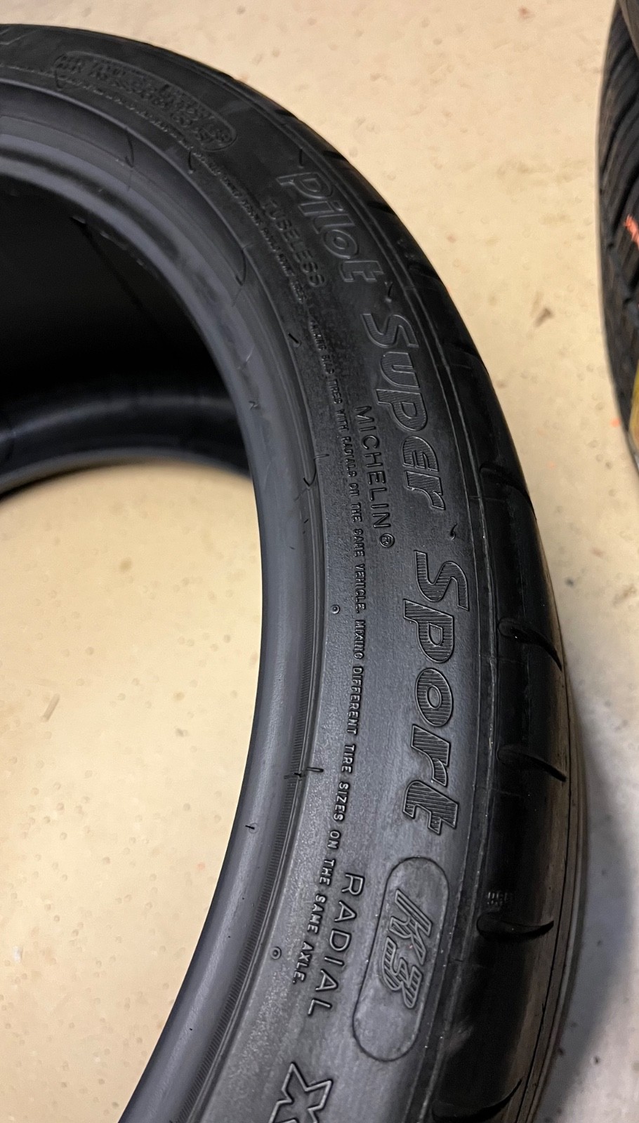 2 - NICE 305/30ZR20 XL (103Y) Michelin Pilot Super Sport (K3) Ferrari OEM - 4070