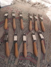 Vintage Lot 11 Piece Flint Spark Lighter Taifun Austria Allume-gaz Fonctionne