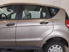 Mercedes A-Klasse W169 Tür hinten links dünenbeige 791 BJ2005 Rost Mercedes A-Klasse W169 Tür hinten links dünenbeige 791 BJ2005 Rost