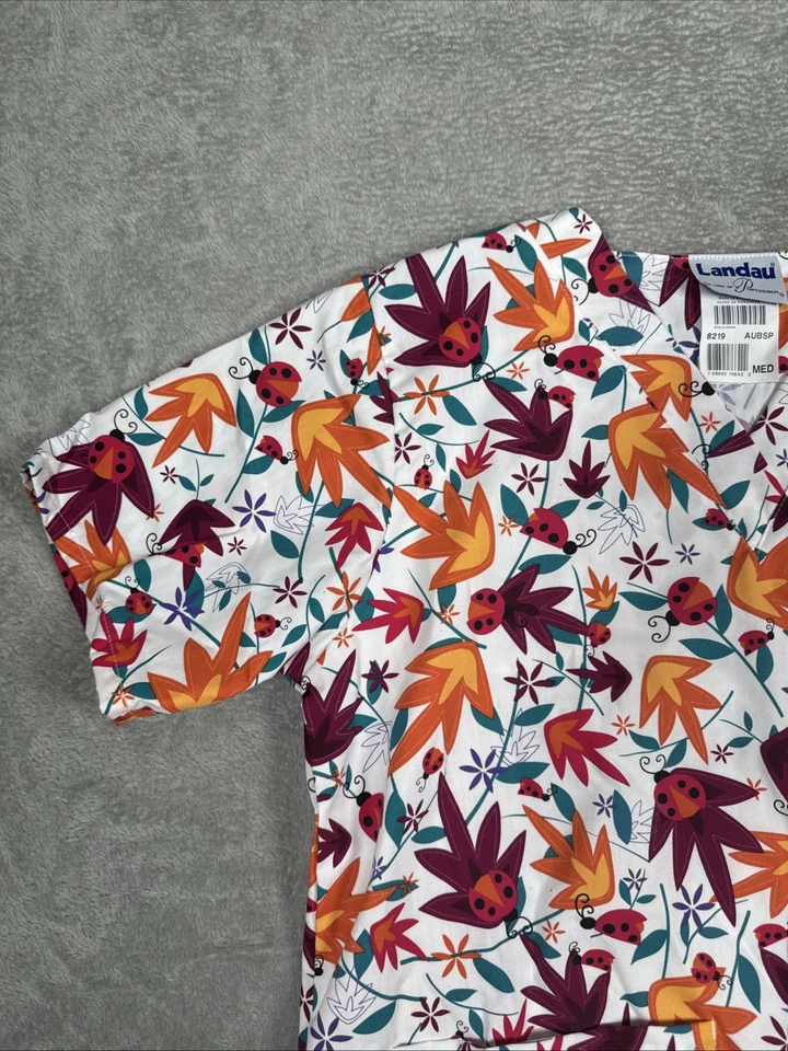 Landau Floral Pattern V-Neck Scrub Top Medical Scrub Women’s Size Medium - Image 3 of 4