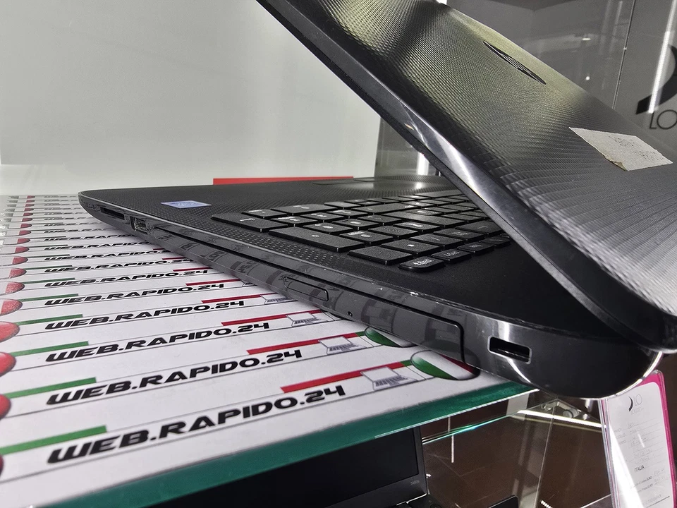 PC NOTEBOOK PORTATILE HP 250 G4 INTEL CELERON 15,6'' RAM 8GB SSD 500 GB WIN 10!  - Immagine 3 di 4