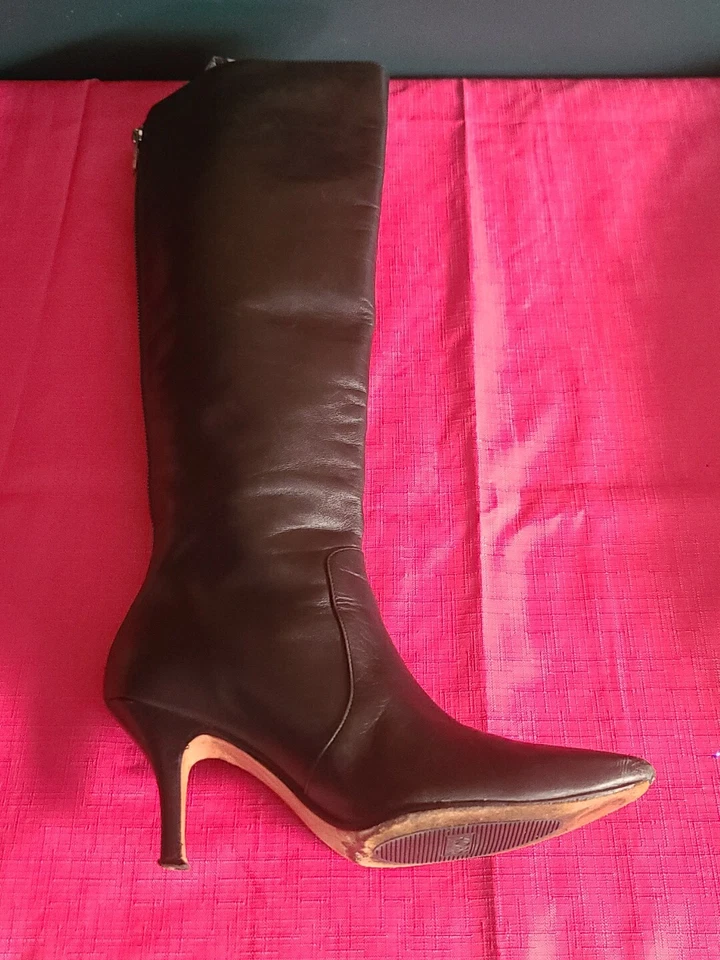 Botas altas hasta la rodilla Michael Kors de cuero negro talla 7M para mujer  Foto 4 de 4