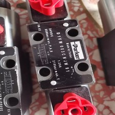 1pcs New Parker Solenoid Valve D1VW003CNJW91 Hydraulic Valve