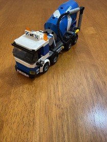 LEGO CITY 7990 CEMENT TRUCK 100% Complete correct fig & decals NO BOX NO MANUAL