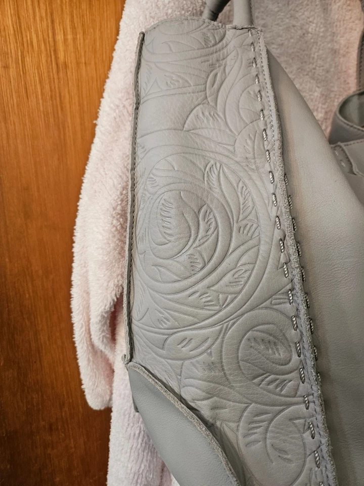 BOLSO HOBO HOLGADO DE CUERO SUAVE FLEXIBLE SAK LOS FELIZ TALLA GRANDE GRIS PALOMA *NUEVO SIN ETIQUETAS* Foto 3 de 4