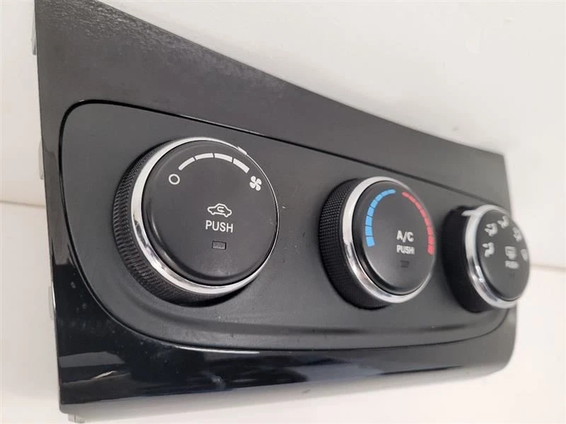 Chrysler 200 AC 2011-2014 calefacción climatización temperatura OEM 55111949AC Foto 2 de 4