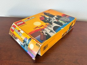 LEGO Castle: Wolfpack Tower (6075) - 100% Complete w/ Box & Instructions - Rare