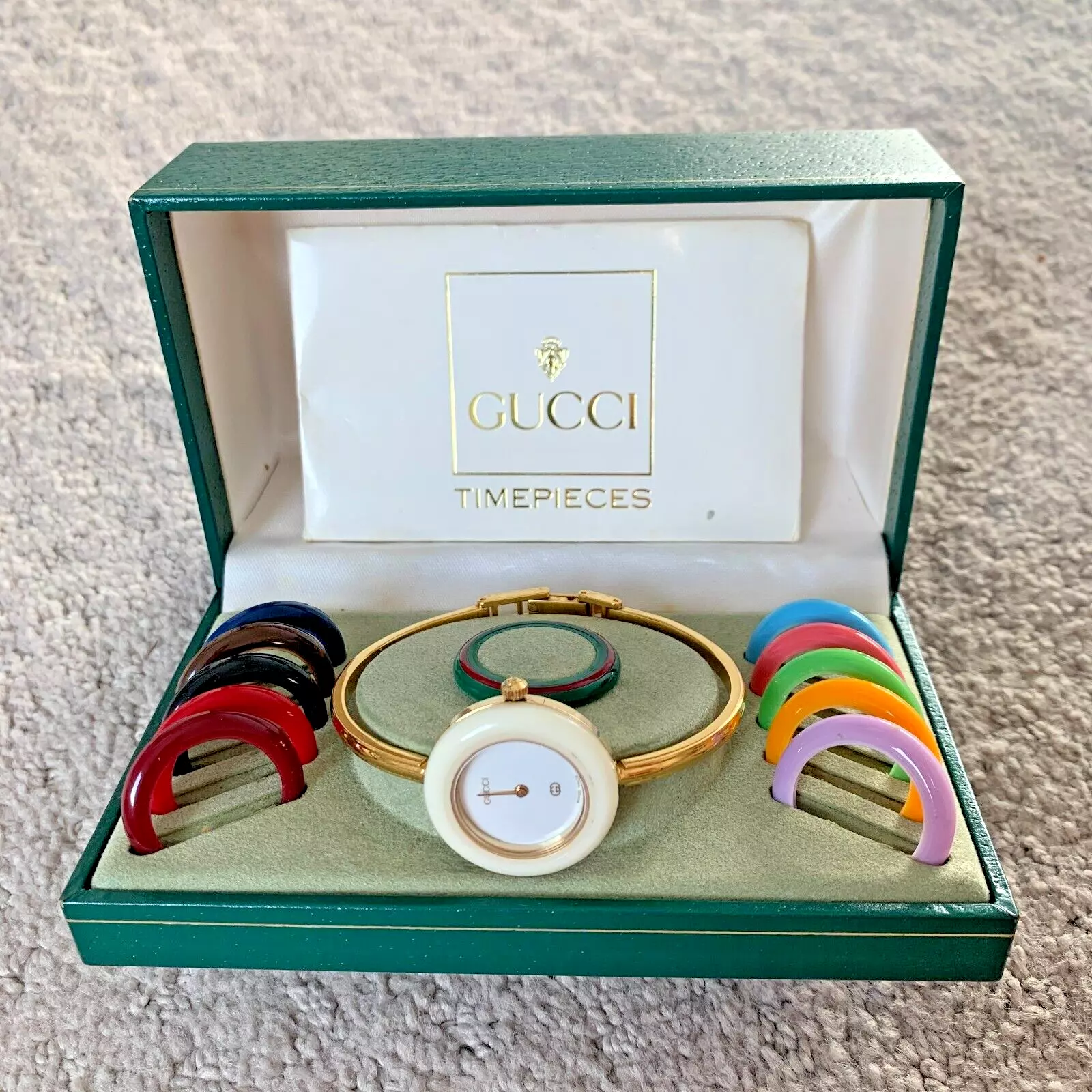 Gucci Lunette Change 12 Couleurs Blanc/Or Montre Femme Placage Quartz Boîte FONCTIONNE