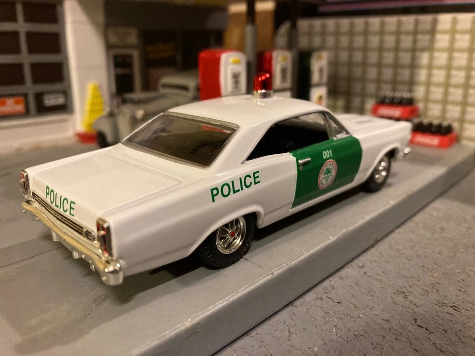 1966 Ford Fairlane Miami Police Car, 1:43 scale - Image 4 of 4