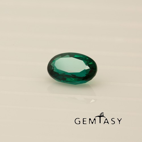 Cut stone - Emerald Zambian hydrothermal lab grown, 12x8mm 3.15ct - Picture 2 of 4