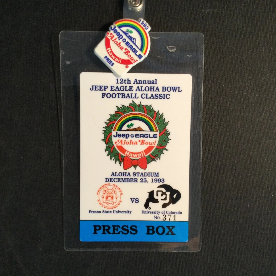 Vintage 1993 Jeep Eagle 12th Annual Aloha Bowl Press Pin and Press Badge - Image 2 of 3