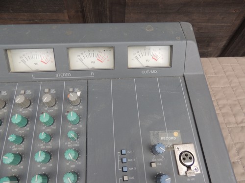 Vintage Yamaha MC802 Audio Mixer - Bild 3 von 13