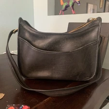 Vtg COACH 9058 Legacy Hobo Bag Black Leather Top Zip Purse Gold Hardware Nice!