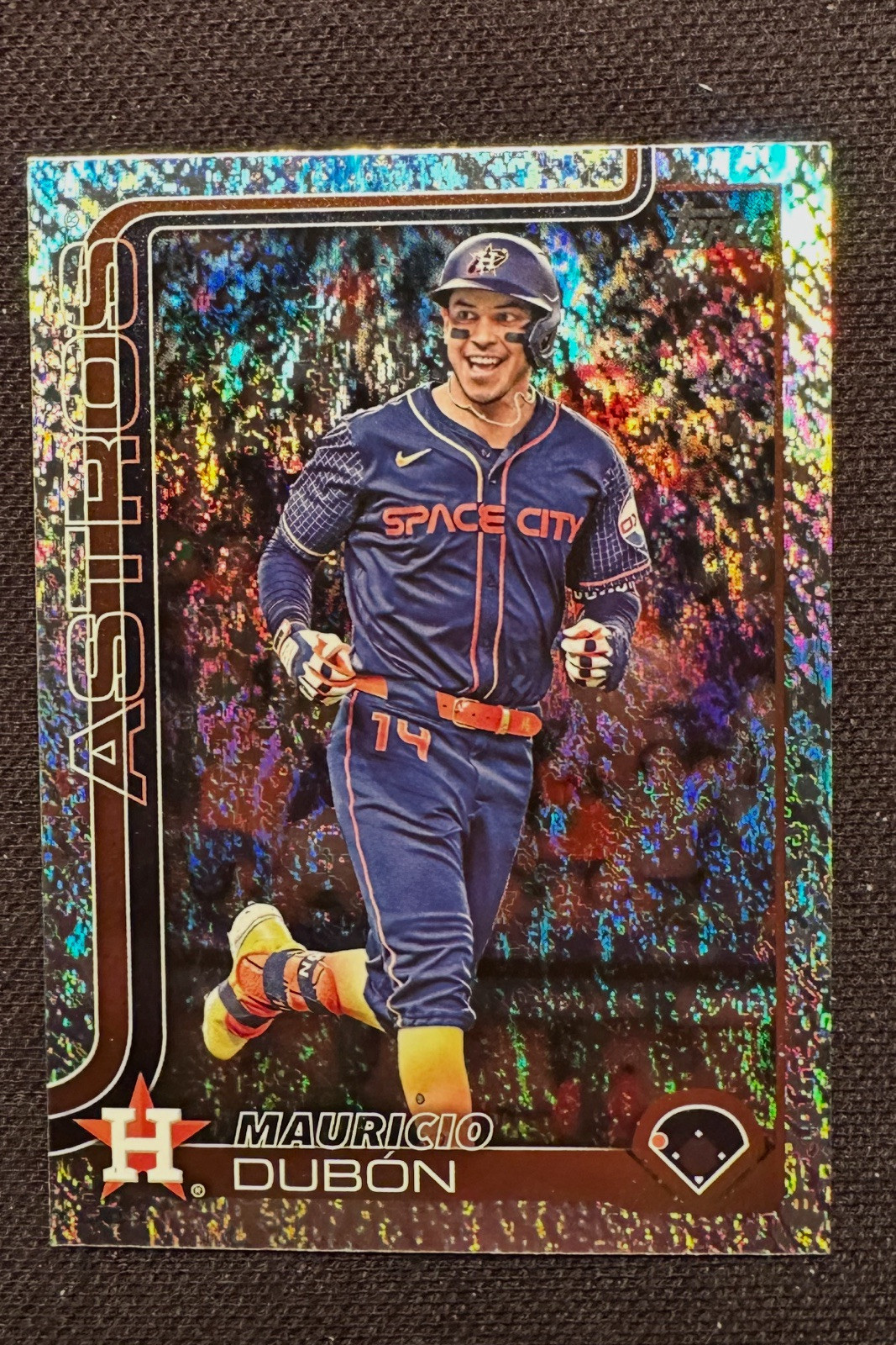 2025 Topps Series 1 #222 Mauricio Dubon SANDGLITTER Parallel  Houston Astros