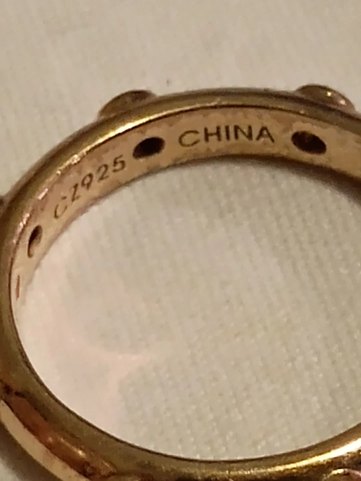 925 Sterling Silver China Hidalgo Cubic Zirconia Gold Toned Eternity Band Size 7 - Image 4 of 4