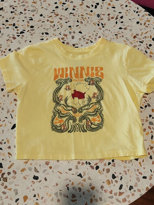 Winnie the Pooh 'Just Be Happy' yellow crop top t-shirt women's size Large