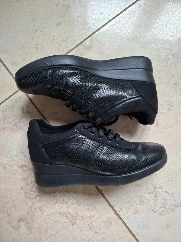 Geox Sneakers Traspiranti In pelle - Immagine 2 di 4