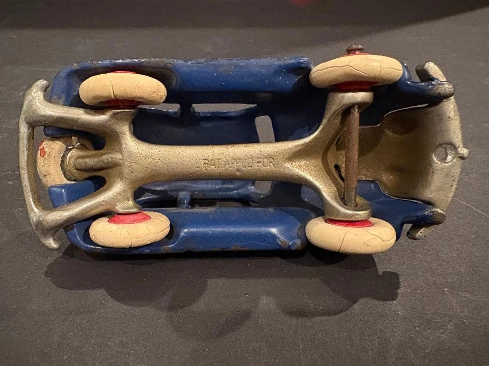 Raro Original Vintage Anos 1930 Hubley Azul Ferro Fundido Chrysler Airflow Carro Brinquedo - Imagem 4 de 4