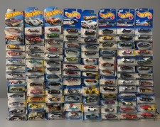 Hot Wheels Mix Lot of 100 Cars From Past To P...