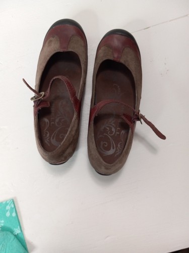 Merrell Mary Jane US 8 Suede Leather Browns Shoes - Picture 2 of 6