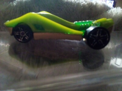 El Super Fasto 1/64 Scale Loose Hot Wheels Car - Green and Blue T9692