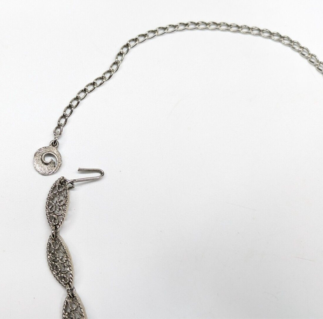 VTG Lisner Openwork Silver Tone Scroll Chain Tass… - image 7