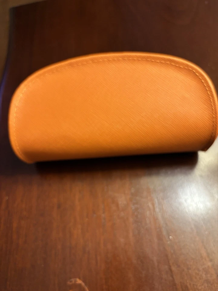 Auténticas gafas de sol Tory Burch con estuche Foto 4 de 4